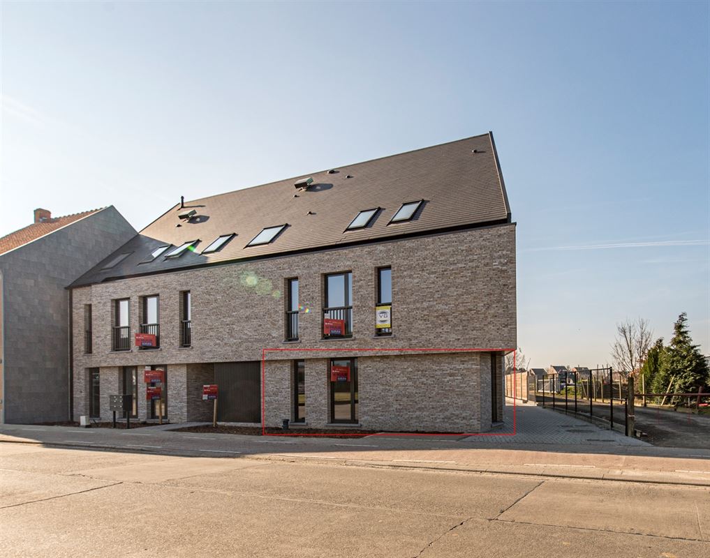 Prachtig gelijkvloers appartement met tuintje